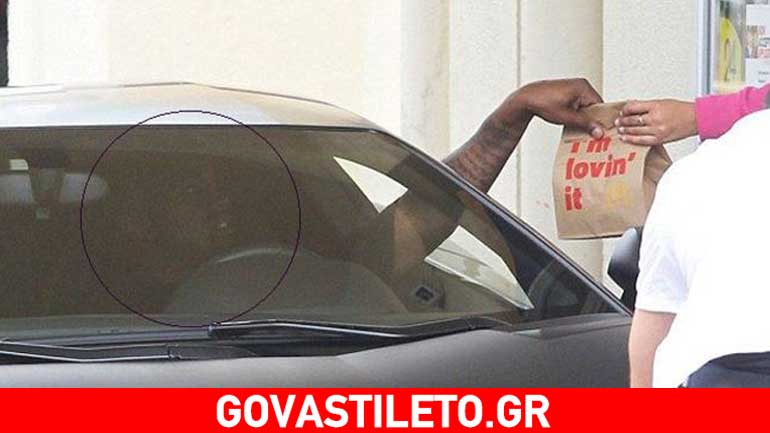 Kanye West: Τον «τσάκωσαν» να αγοράζει burger με την Lamborghini του!